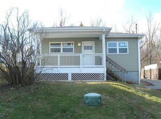 221 Fairview Rd, Midland, PA 15059