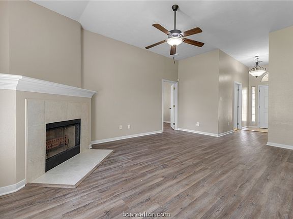 5th image of 3705 Marielene Cir