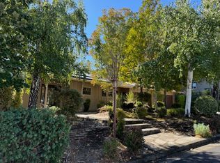 3 Stanton Ct, Orinda, CA 94563