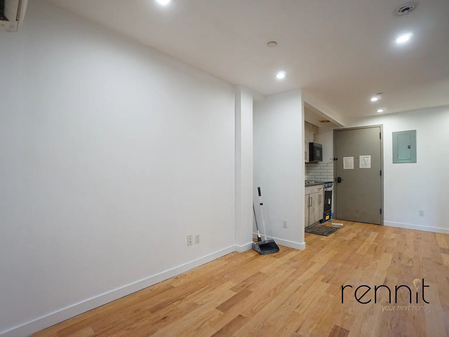 1443 Lincoln Place — Photo 3