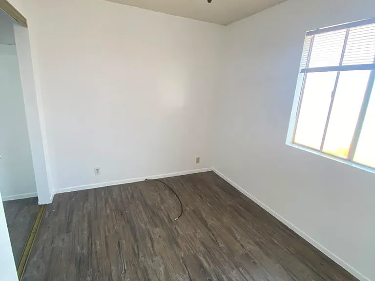 1367 Saint Louis Ave #B — Photo 11
