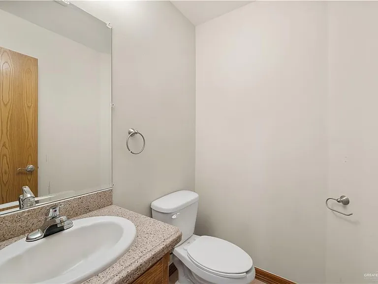 801 New Orleans Cir — Photo 15