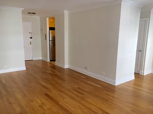 Rented by Stonehenge NYC LLC | media 10