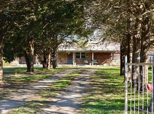 14575 Mulberry Rd, Henryetta, OK 74437