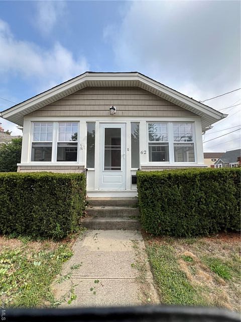 1st image of 62 Scarcliffe Dr