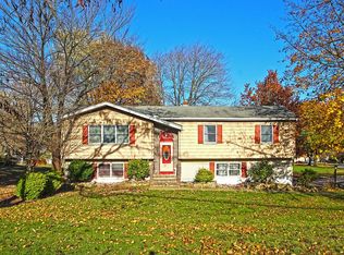 9 Stonehenge Dr, Phillipsburg, NJ 08865