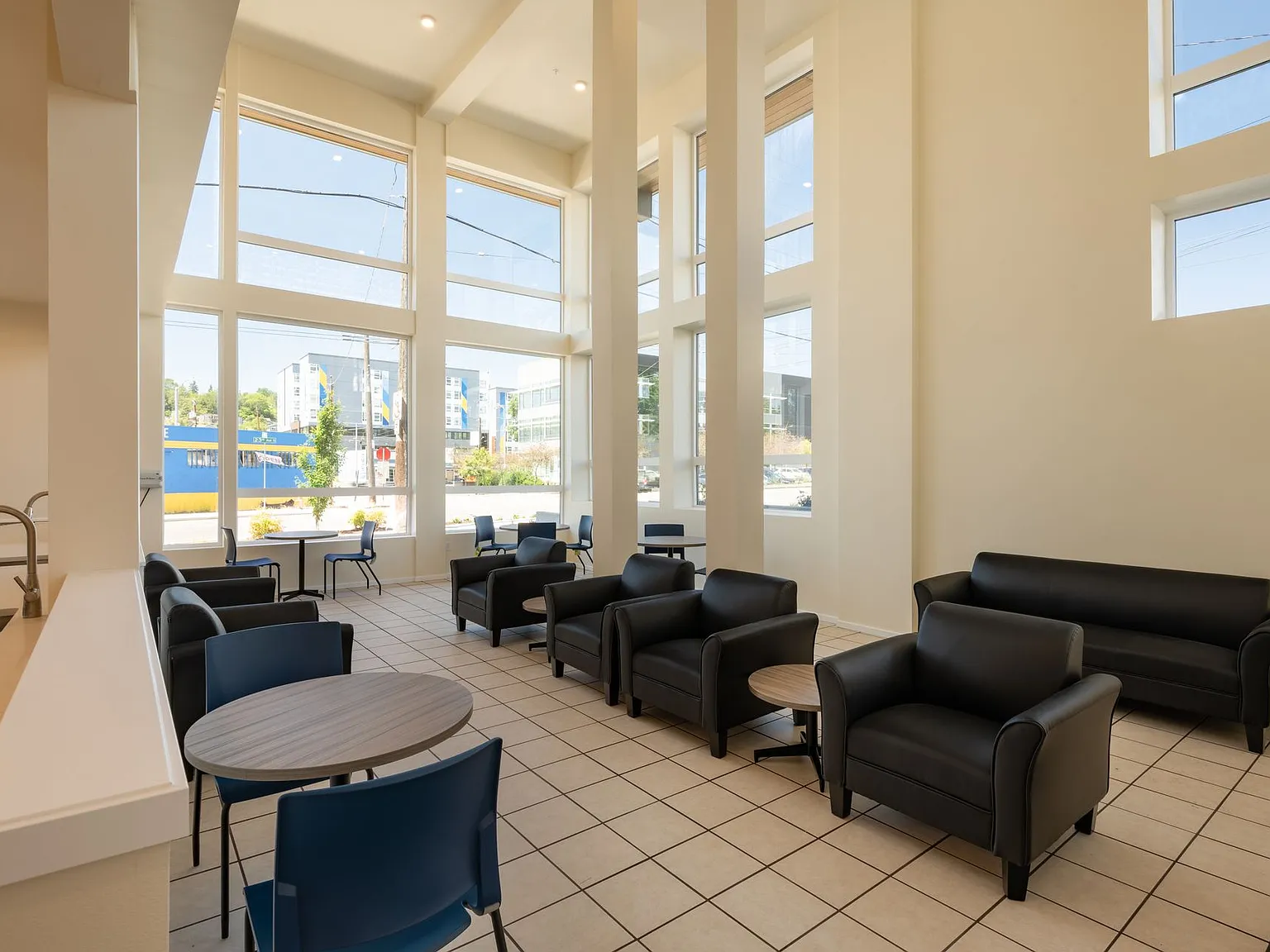 aPodment Suites at Genoa | Central District — Photo 2
