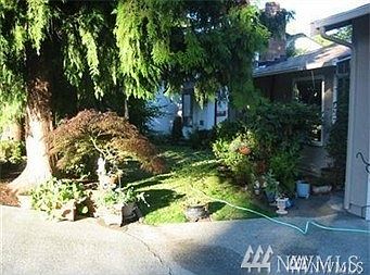 4th image of 6323 49 Dr SE