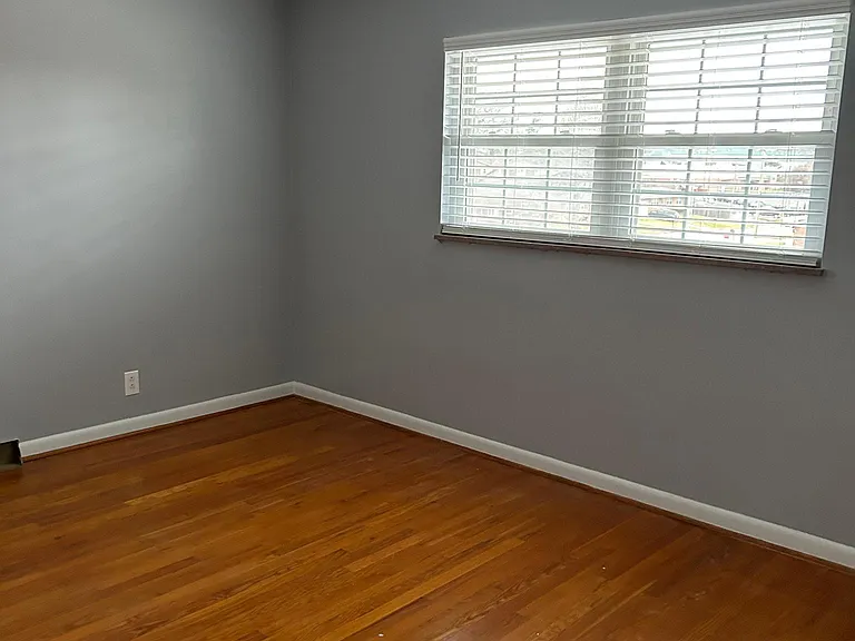 1204 Allen Ave — Photo 14