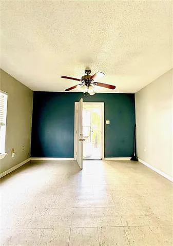 1 bed, 1.0 bath, 900 sqft, $1,150 — Photo 3