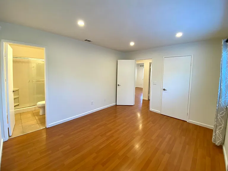 3904 Taubeh Ct — Photo 2