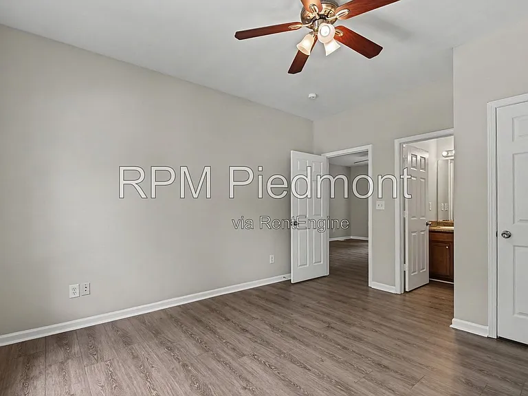 740 Prince Pl NW — Photo 12