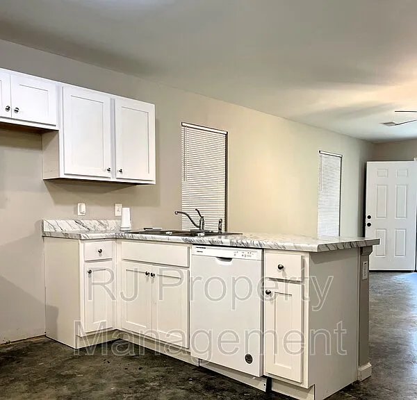 4589 Range Line Rd — Photo 4