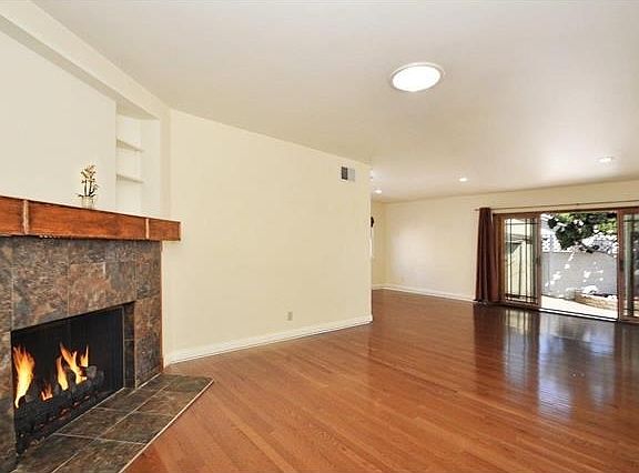 3rd image of 3127 W 178th St