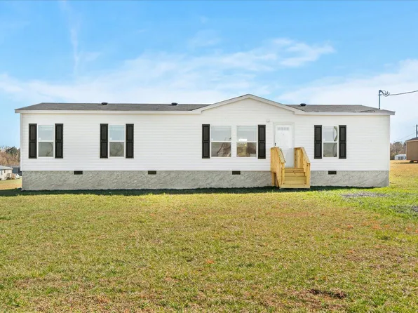 72 Jonathan Dr, Chatsworth, GA 30705