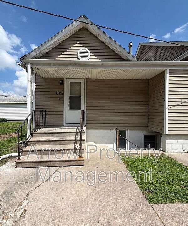 1st image of 622 New Hampshire St Unit 2