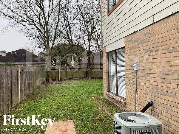 15511 Evergreen Grove Dr — Photo 33
