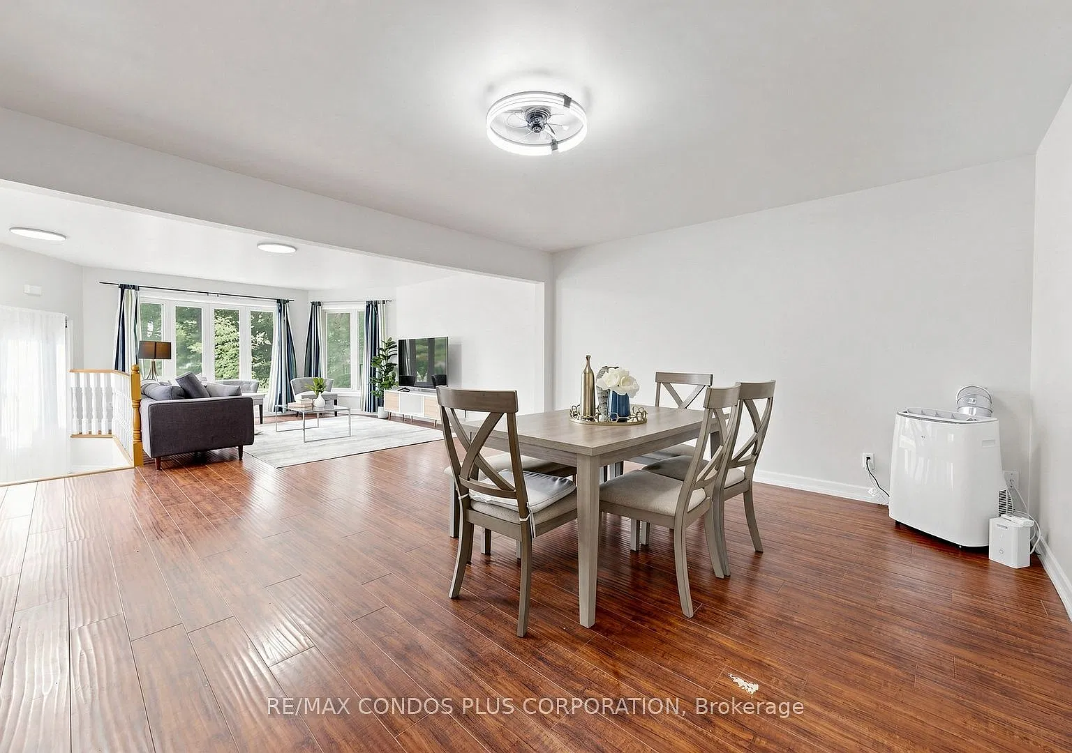 5 bed, $2,650 — Photo 2