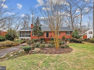 8536 Mount Zephyr Dr, Alexandria, VA 22309