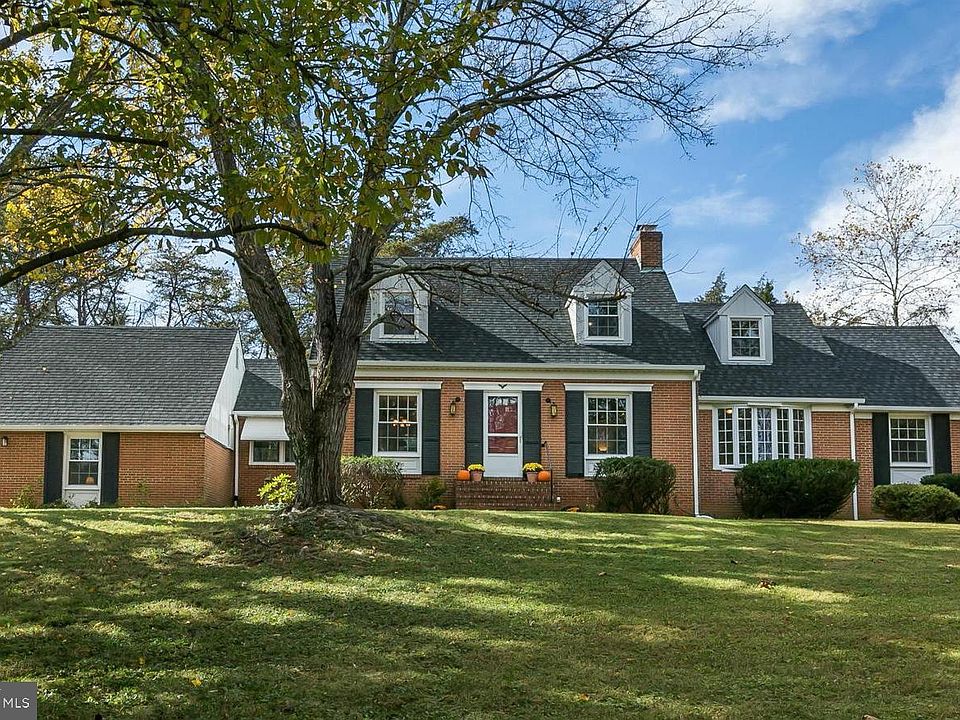 1st image of 1802 Dulaney Valley Rd