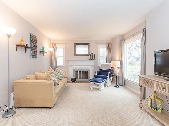 5th image of 1817 Cambridge Dr
