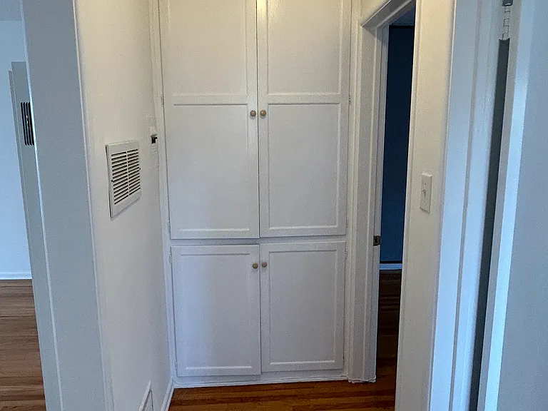 1041 Euclid St #E — Photo 13