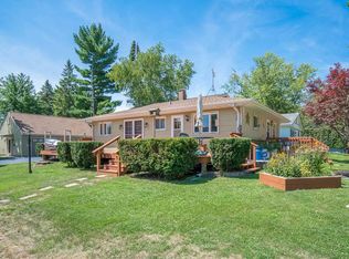 1821 Mapleton Ct, Waukesha, WI 53188