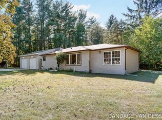 2519 Ottawa Trl, Hastings, MI 49058