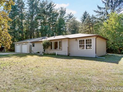 2519 Ottawa Trl, Hastings, MI, 49058