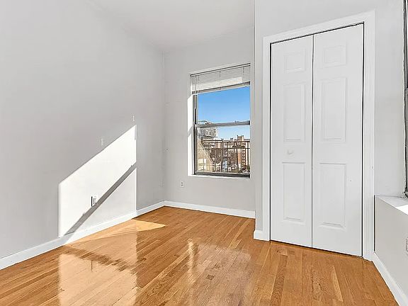 2nd image of 101 Delancey St #4