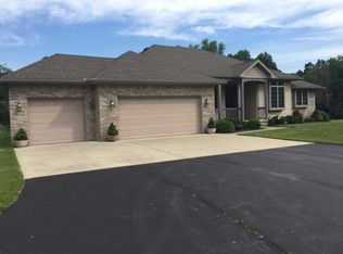 7045 Toma Rd, Dexter, MI 48130