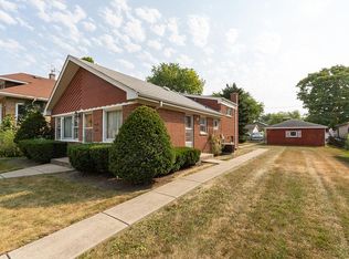 3213 Elm Ave, Brookfield, IL 60513