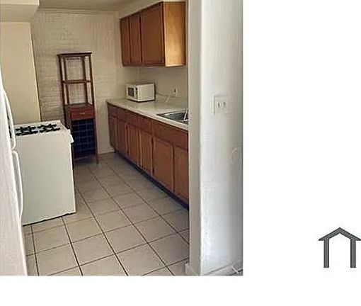 3rd image of 713 Sutter St APT B