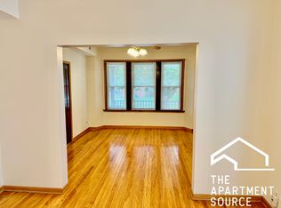 4829 W Newport Ave #1, Chicago, IL 60641