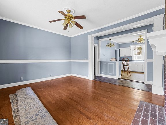 5th image of 67 Rabun St