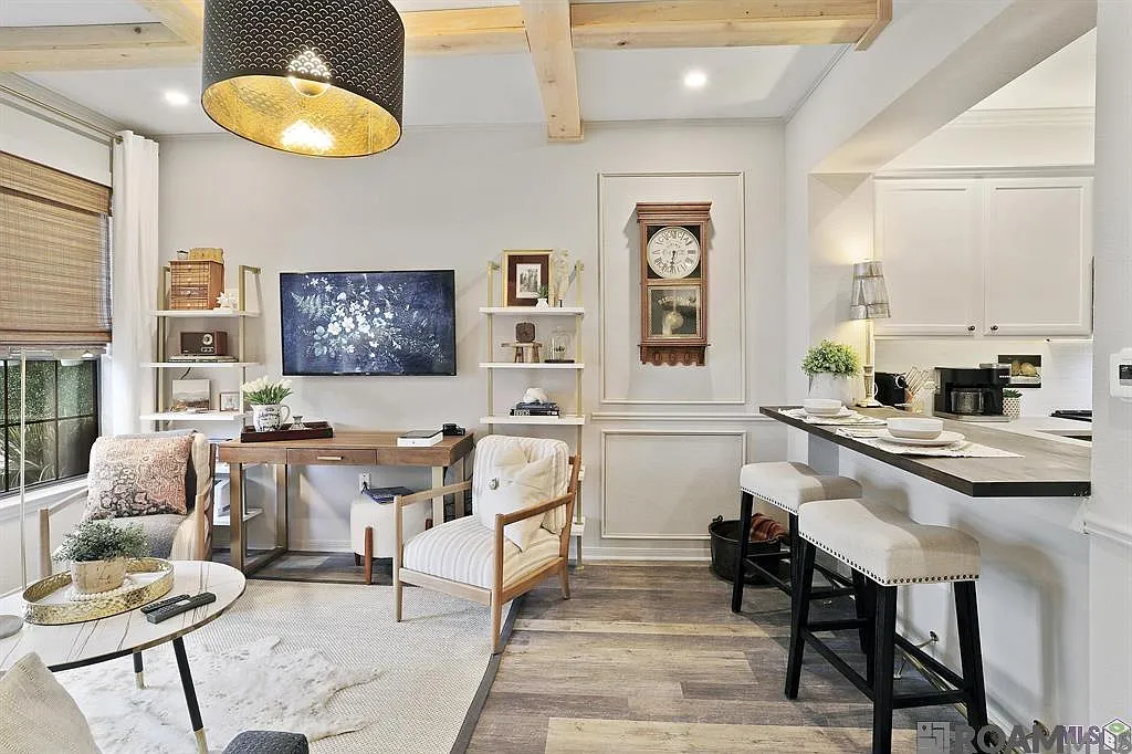 1 bed, 700 sqft, $2,100 — Photo 3