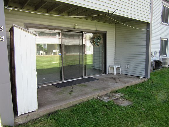 2nd image of 95 Candlewood Dr