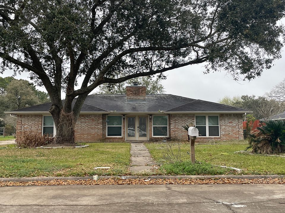 1st image of 218 W Sherwood Dr