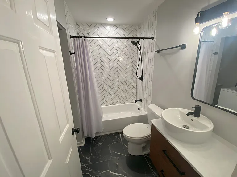 250 Stefan Dr #D — Photo 11