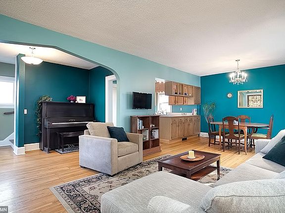 5th image of 2515 36th Ave S