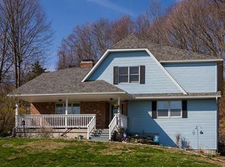 24 Fox Hunt Rd, Shelton, CT 06484