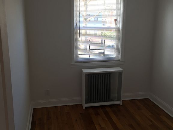 4th image of 135-00 225 St