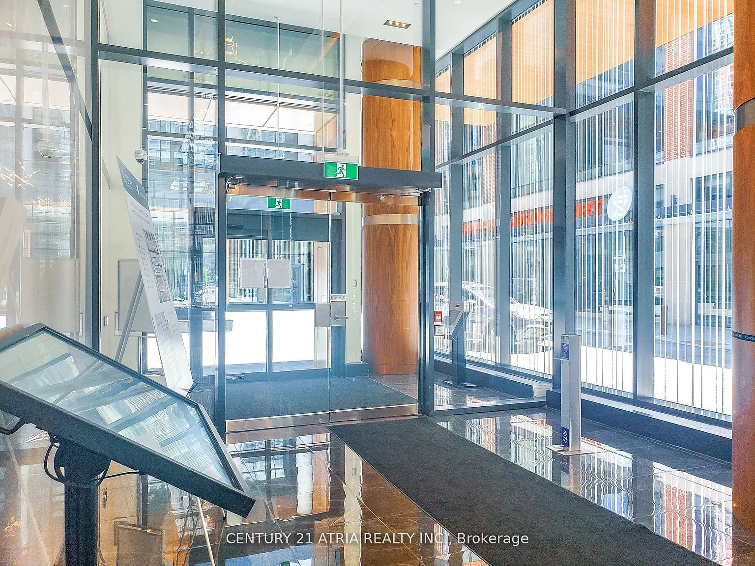 2 bed, $2,350 — Photo 2