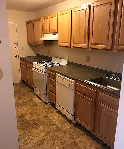 Hillcrest Acres — Photo 6