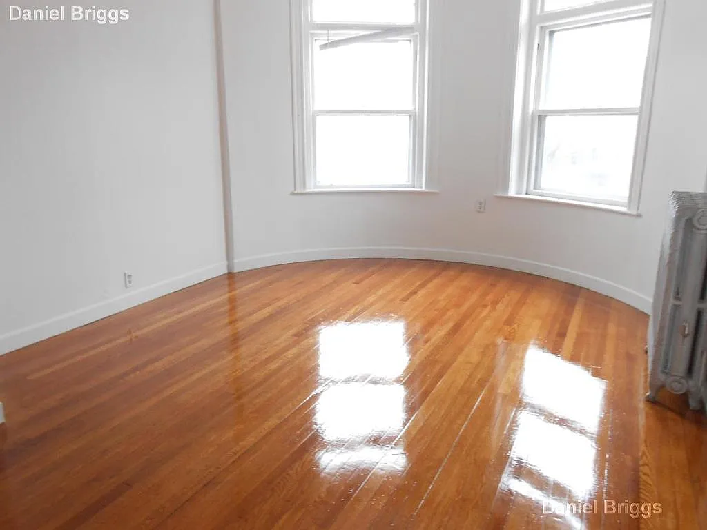 4 bed, 1600 sqft, $4,600 — Photo 3
