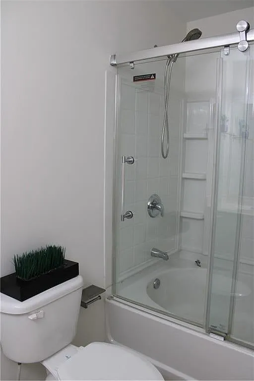 3 bed, 3.5 bath, 1326 sqft, $2,700 — Photo 3