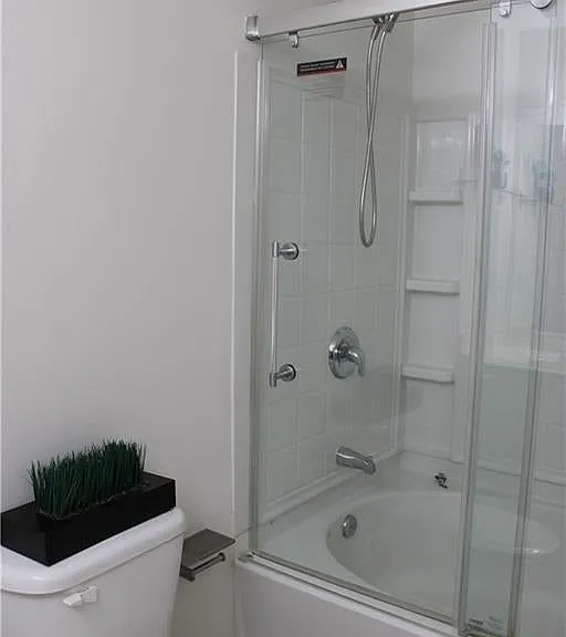 2059 Liberty Ct NW — Photo 3