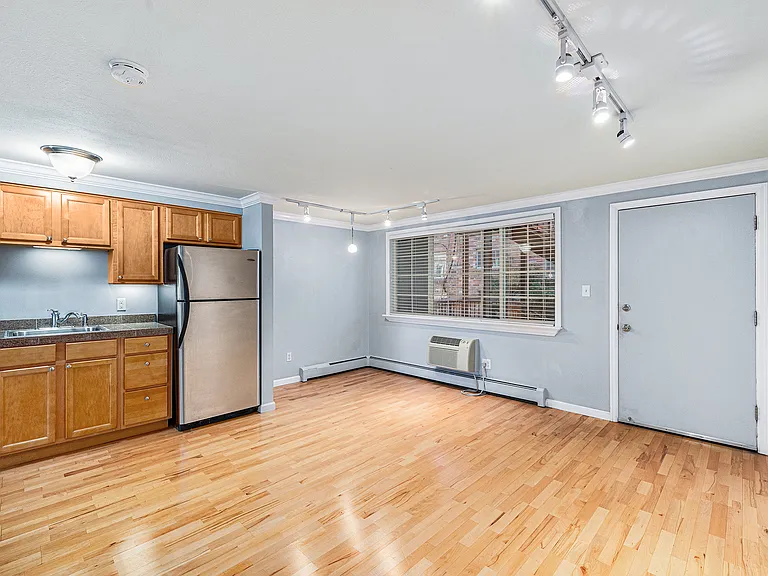 36 N Emerson St #205 — Photo 1