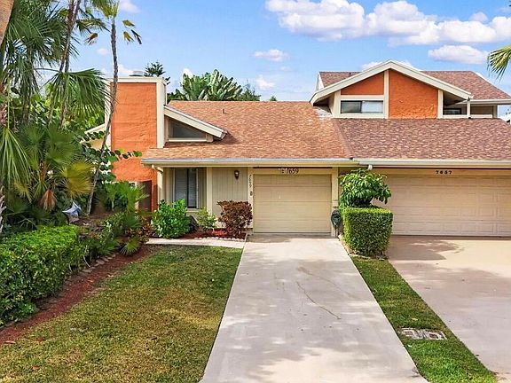 3rd image of 7659 Sierra Terrace W