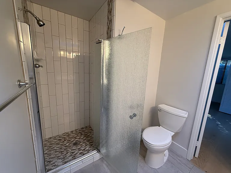 360 Stanford Ave #360A — Photo 11